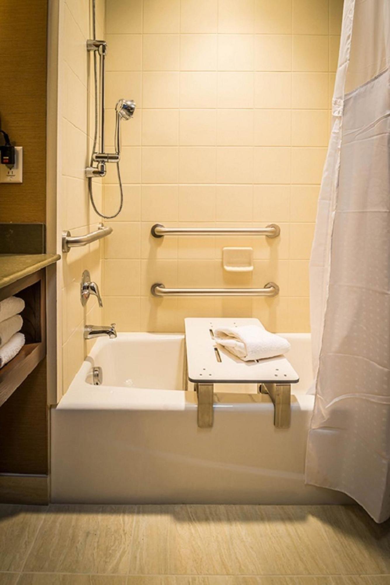 Holiday Inn Express & Suites Salt Lake City South-Murray By Ihg Bagian luar foto